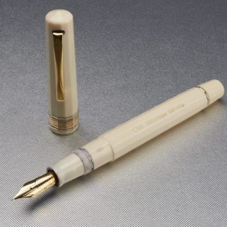 Lot 016: Omas Bibliotheque Nationale Fountain Pen Fine Pens & Writing Instruments - Nov 9 2018 Fine Pens