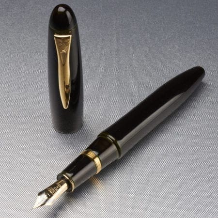 Lot 035: Platinum President Lacquer Pen Fine Pens & Writing Instruments - Nov 9 2018 Fine Pens