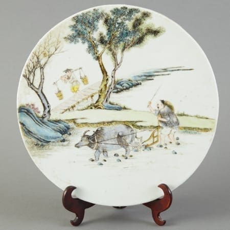 Lot 147: Circular Chinese Porcelain Plaque Famille Verte Enamels Fine and Decorative Arts of the Globe - Jan 19 2019 Decorative Arts