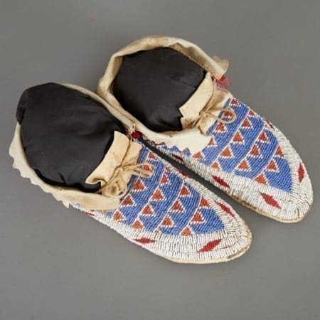Lot 242: Ute Moccasins c. 1910 Fine and Decorative Arts of the Globe - Jan 19 2019 Asian Art
