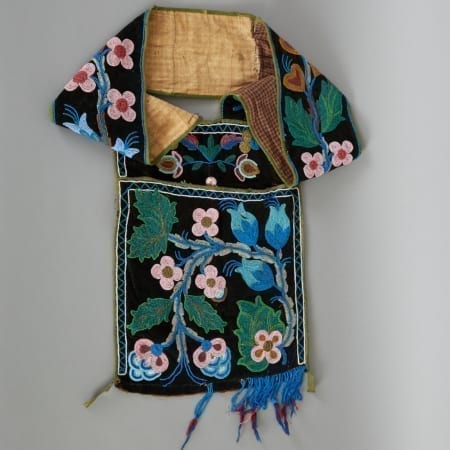 Lot 263: Ojibwe Beaded Bandolier Bag Late 19th c. Fine and Decorative Arts of the Globe - Jan 19 2019 Art of World