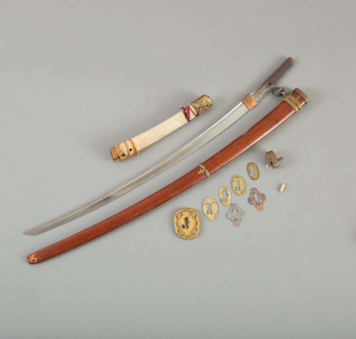 Lot 038: 1940s Japanese Sword with Bronze Tsuba
