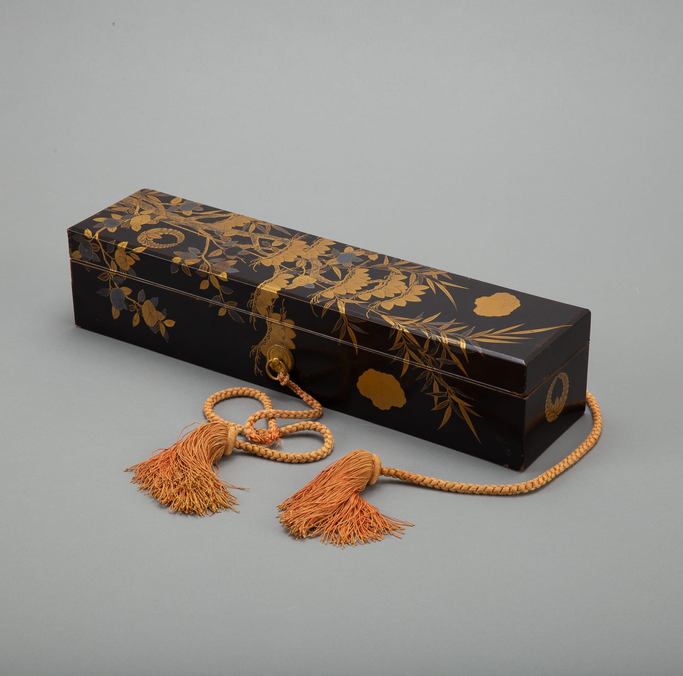 Lot 051: Japanese Edo/Meiji Lacquer Jikumono-bako box