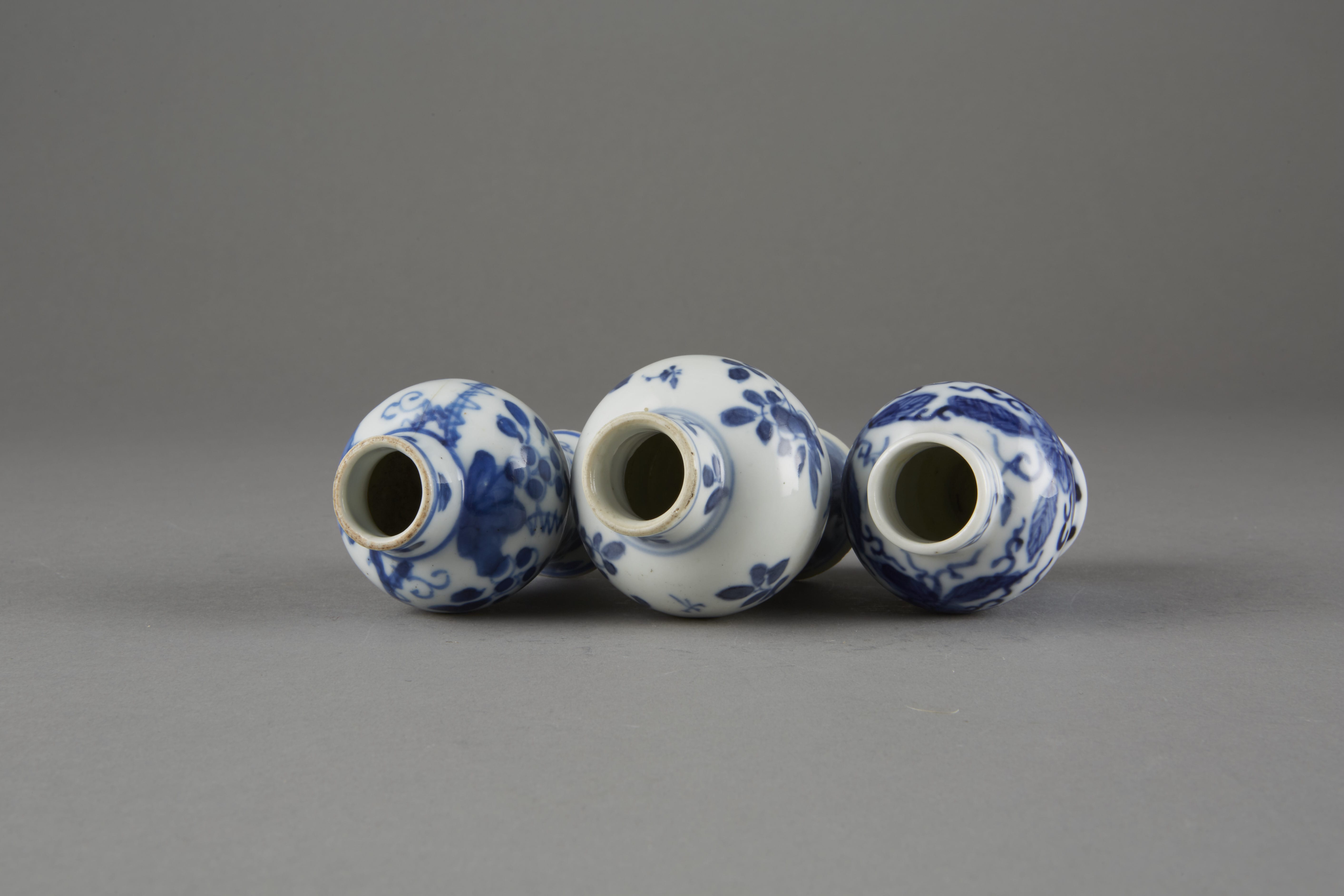 Lot 093: Chinese 18th Century Kangxi Blue & White Export Porcelain Miniature Vases - Group of Three