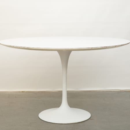 Lot 083: Eero Saarinen for Knoll Tulip Table