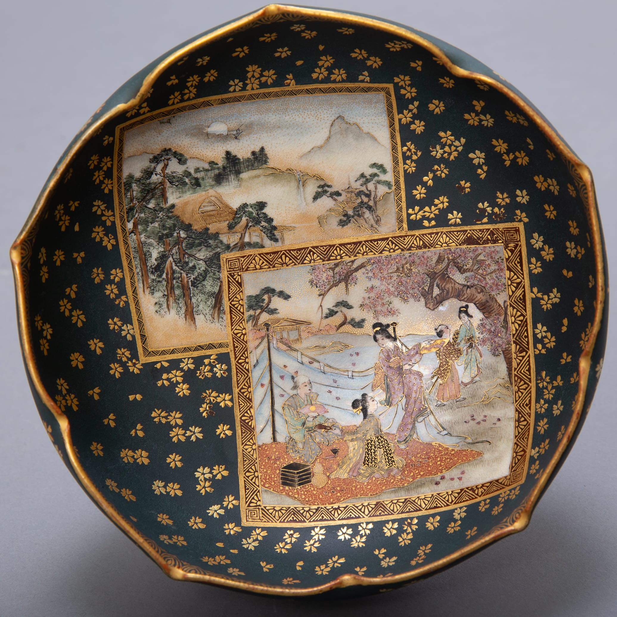 Lot 042: Japanese Meiji Ryokuzan Satsuma Bowl