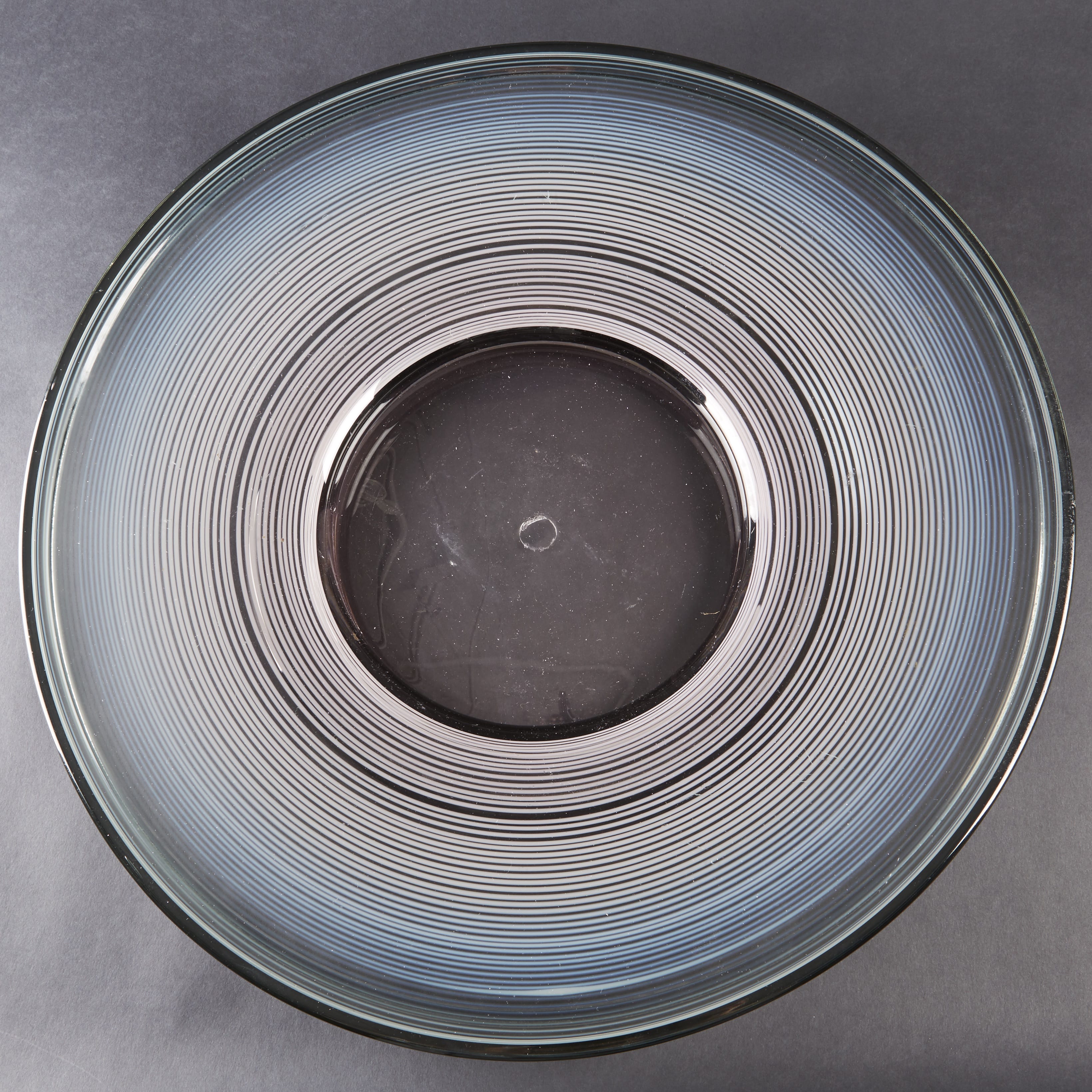 Lot 055: Benjamin Moore Glass Charger