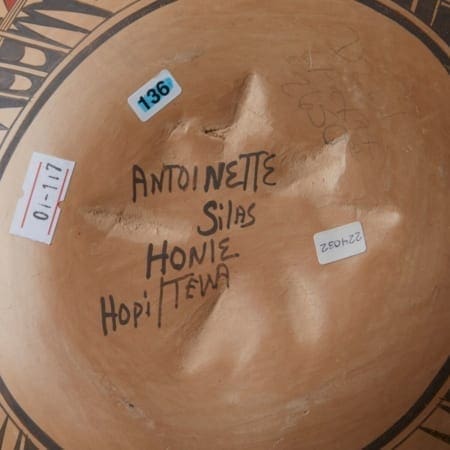 Lot 044: Antoinette Silas Honie Hopi Pot