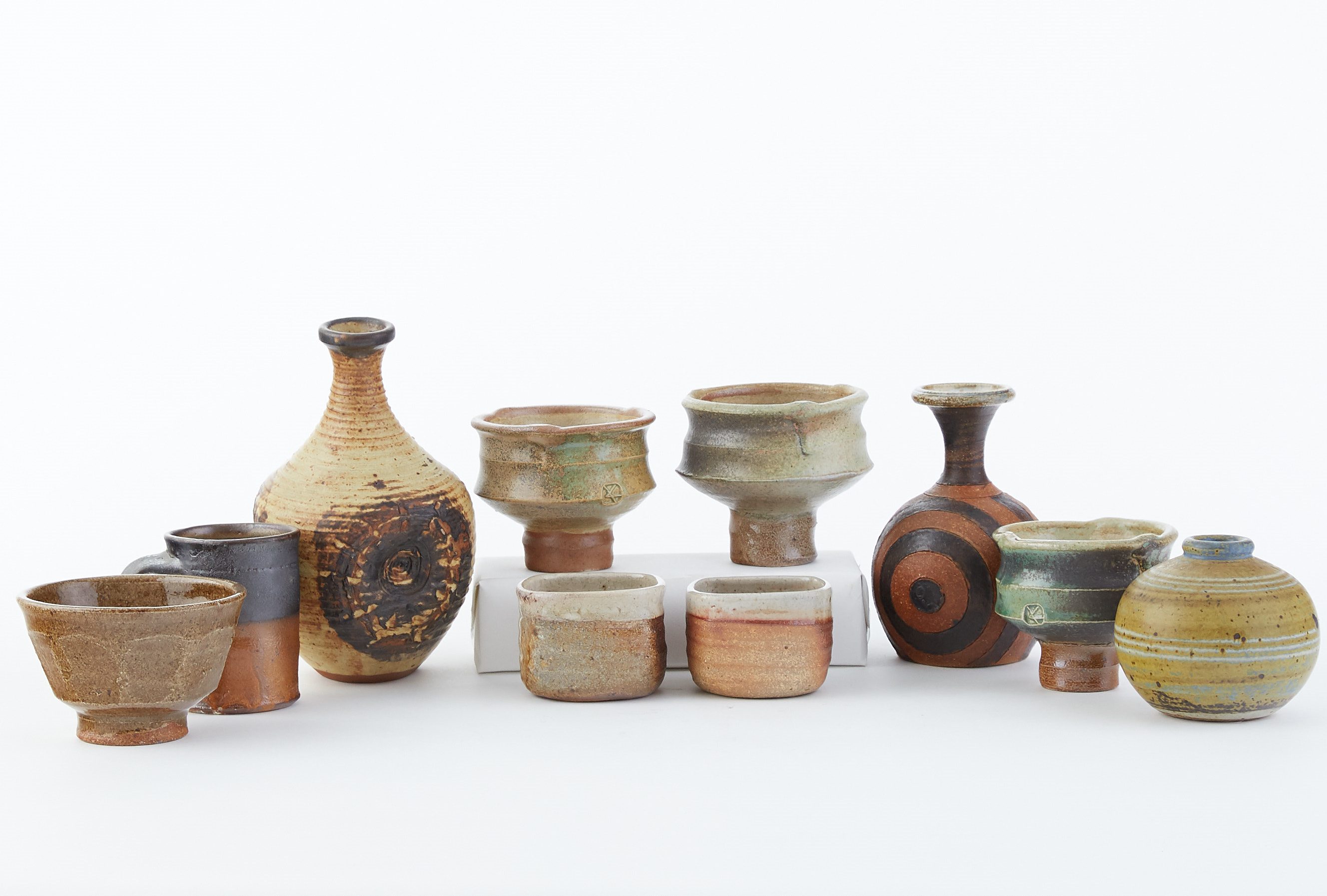Lot 024: Grp: 10 Pieces of MN Studio Pottery