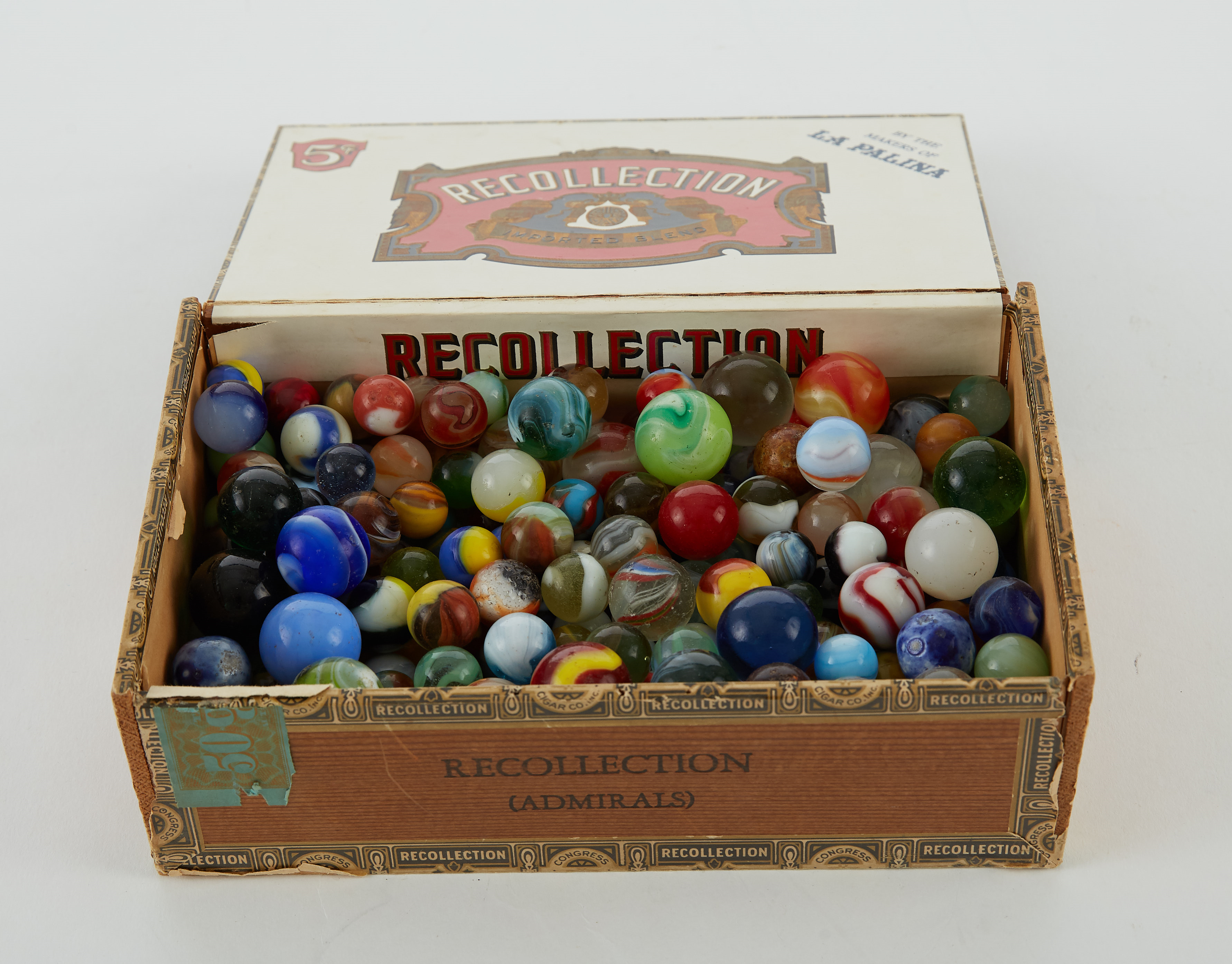 Lot 257: Large Grouping of Vintage Glass Marbles