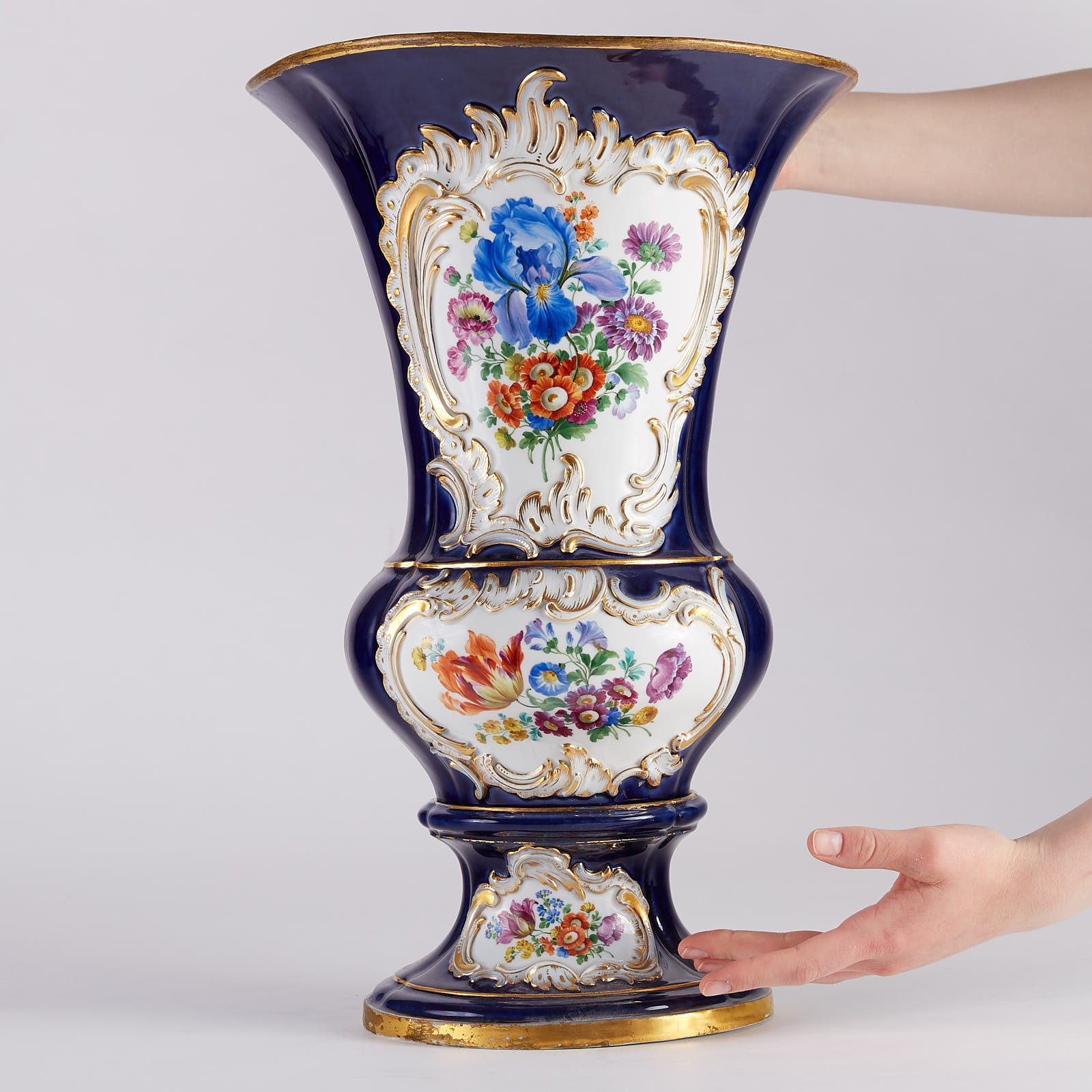 Lot 248: Large Cobalt Blue Meissen Porcelain Vase