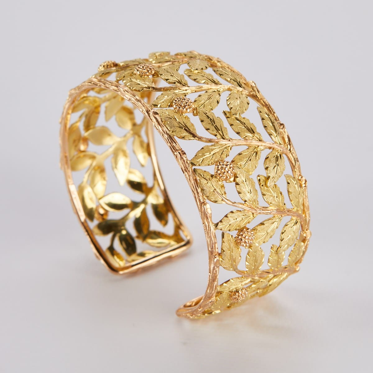 Buccellati-18K-Vine-Cuff-Bracelet
