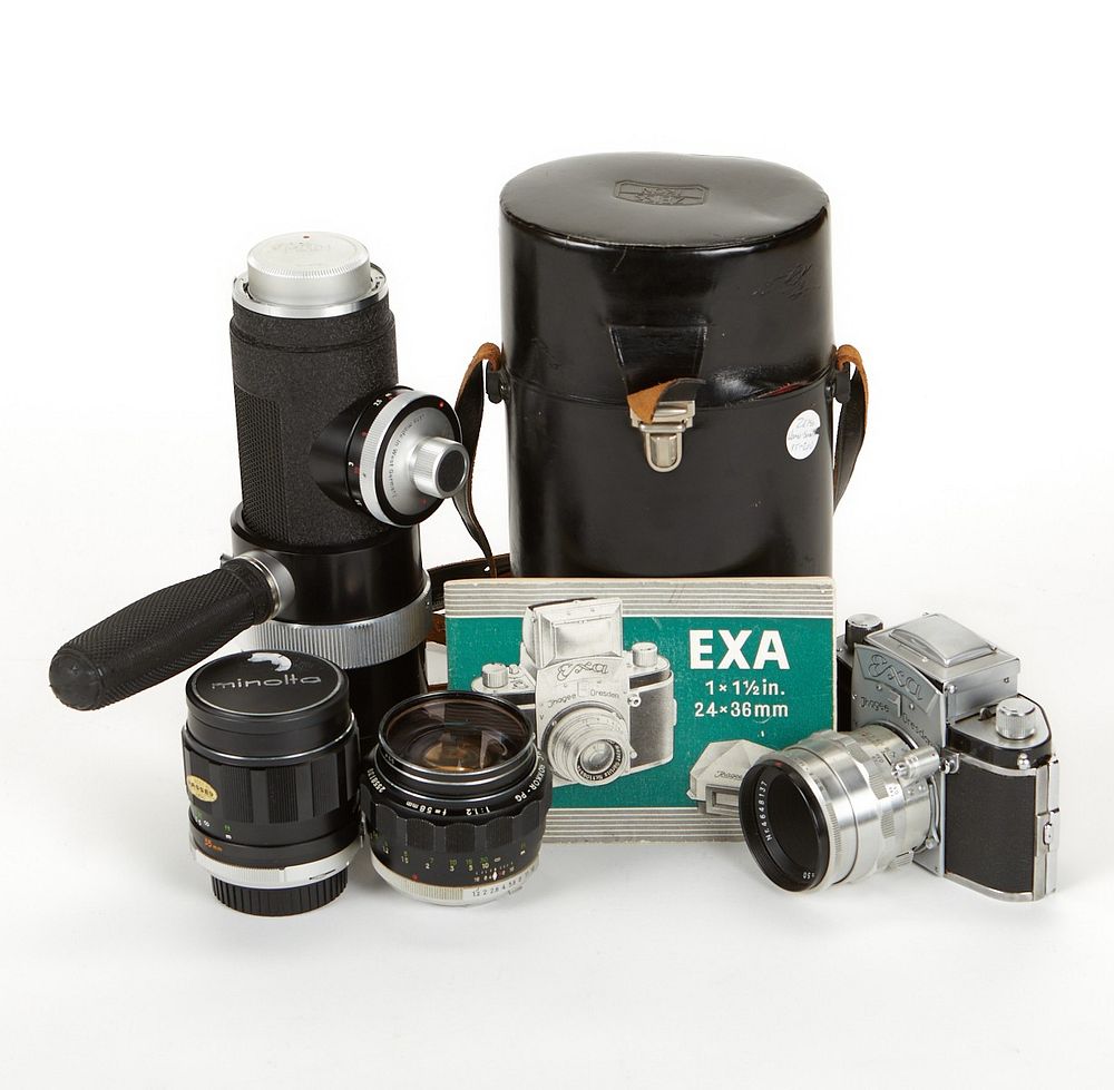 le_pho_banner 2 Exa Ihagee Camera w/ Three Lenses