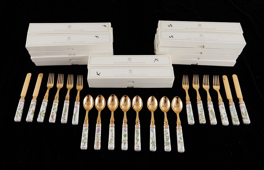 le_pho_banner 2 Set of 20 pcs Flora Danica and Georg Jensen Flatware