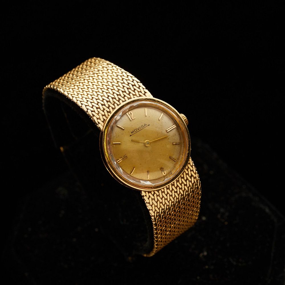 le_pho_banner 2 Moviga Watch 18K Gold