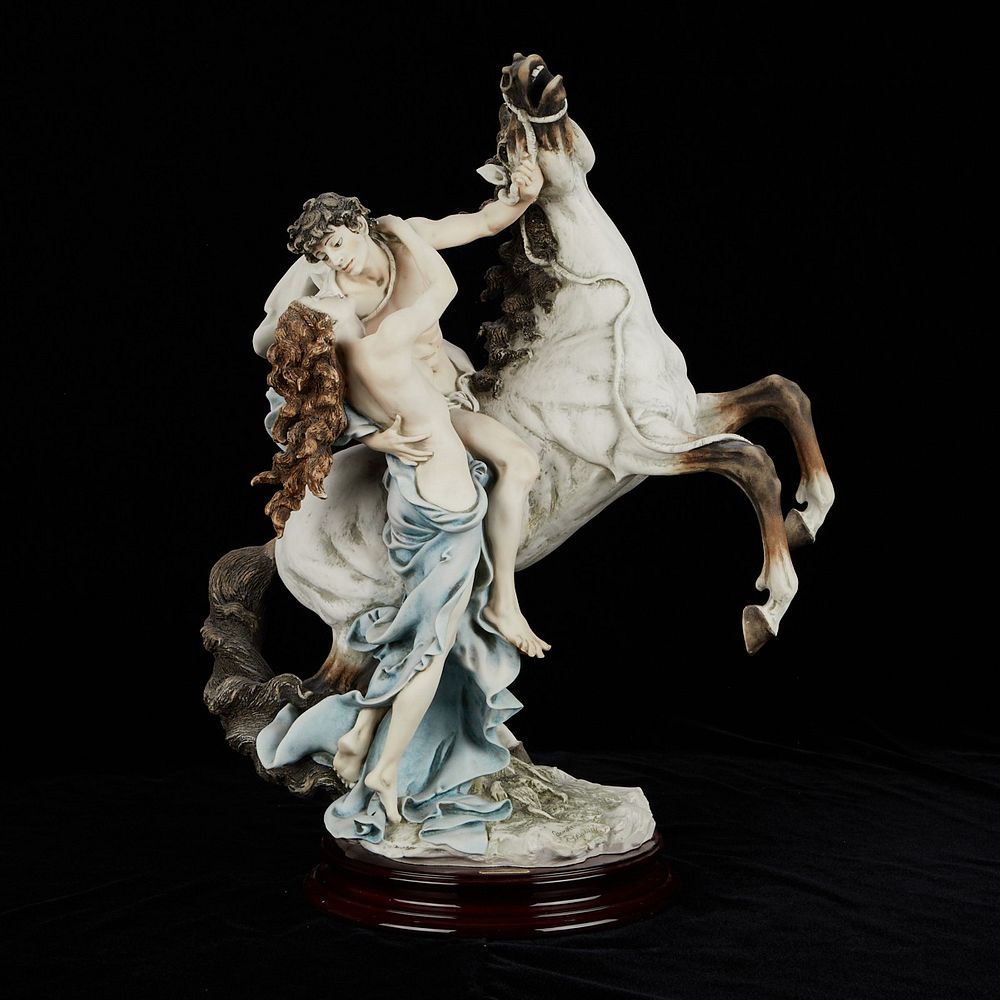 le_pho_banner 2 Giuseppe Armani "Embrace" Ceramic Figure