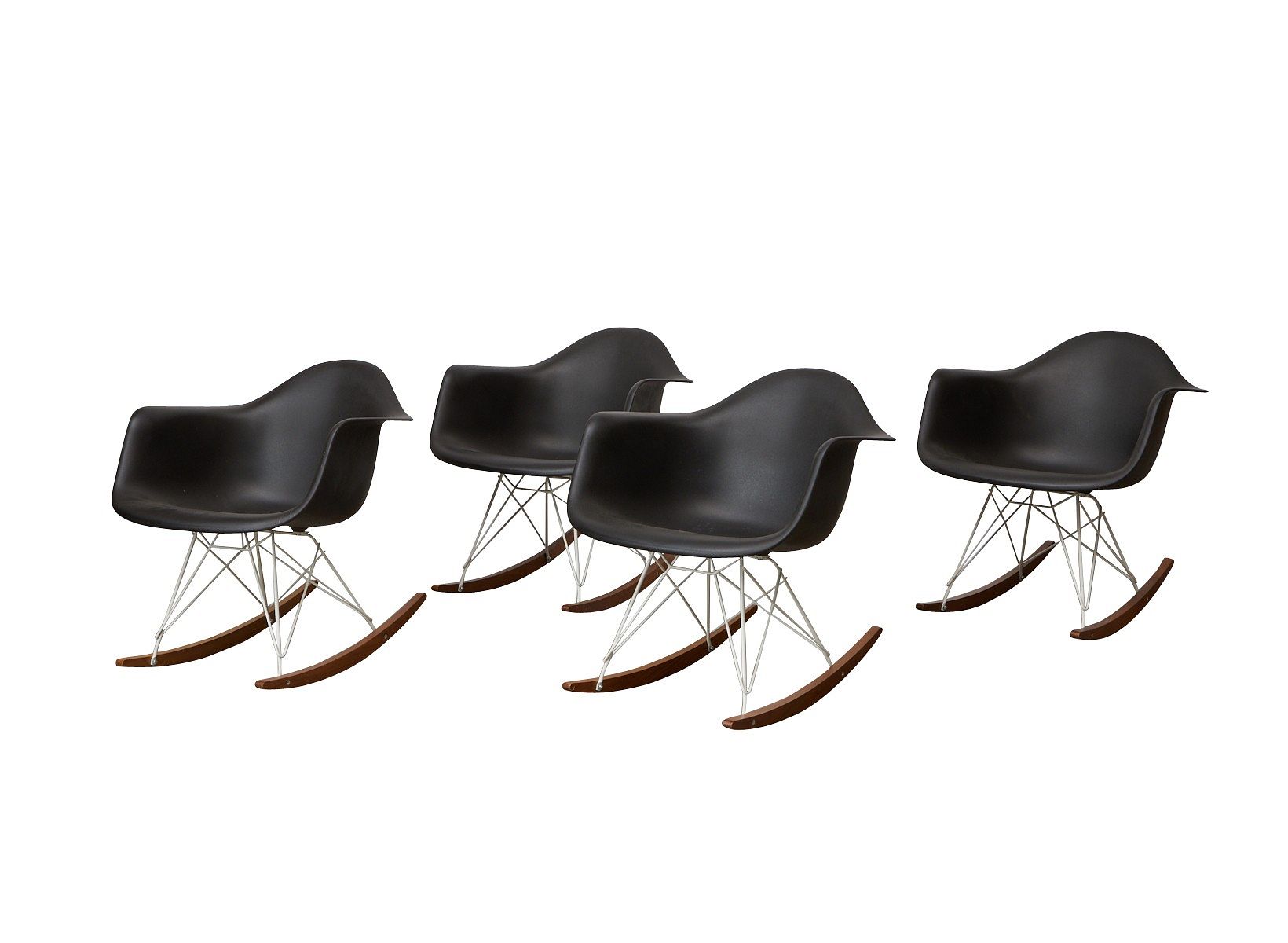 le_pho_banner 2 Set 4 RAR Chairs by Eames for Herman Miller