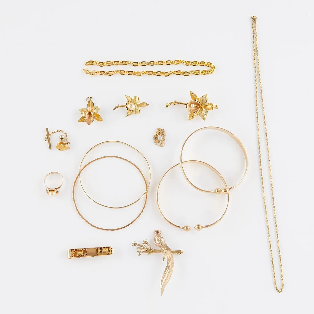 le_pho_banner 2 Group 14 Pcs Gold & Gold Tone Jewelry