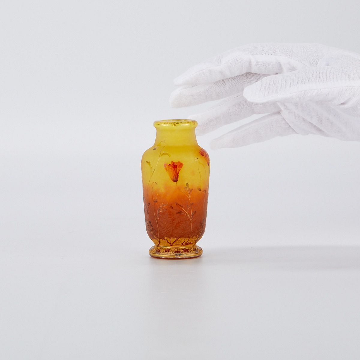 le_pho_banner 2 Daum Nancy Miniature Cameo Vase with Poppies