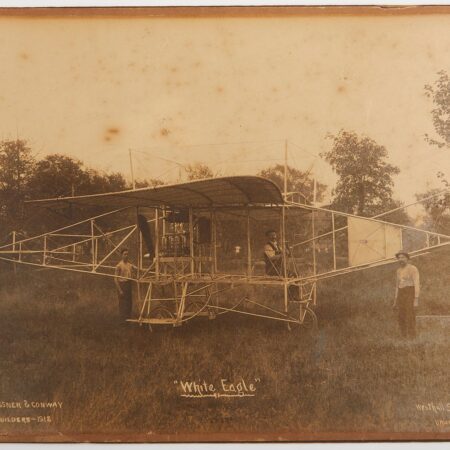 Meissner & Co. Builder White Eagle Goldtone Photo