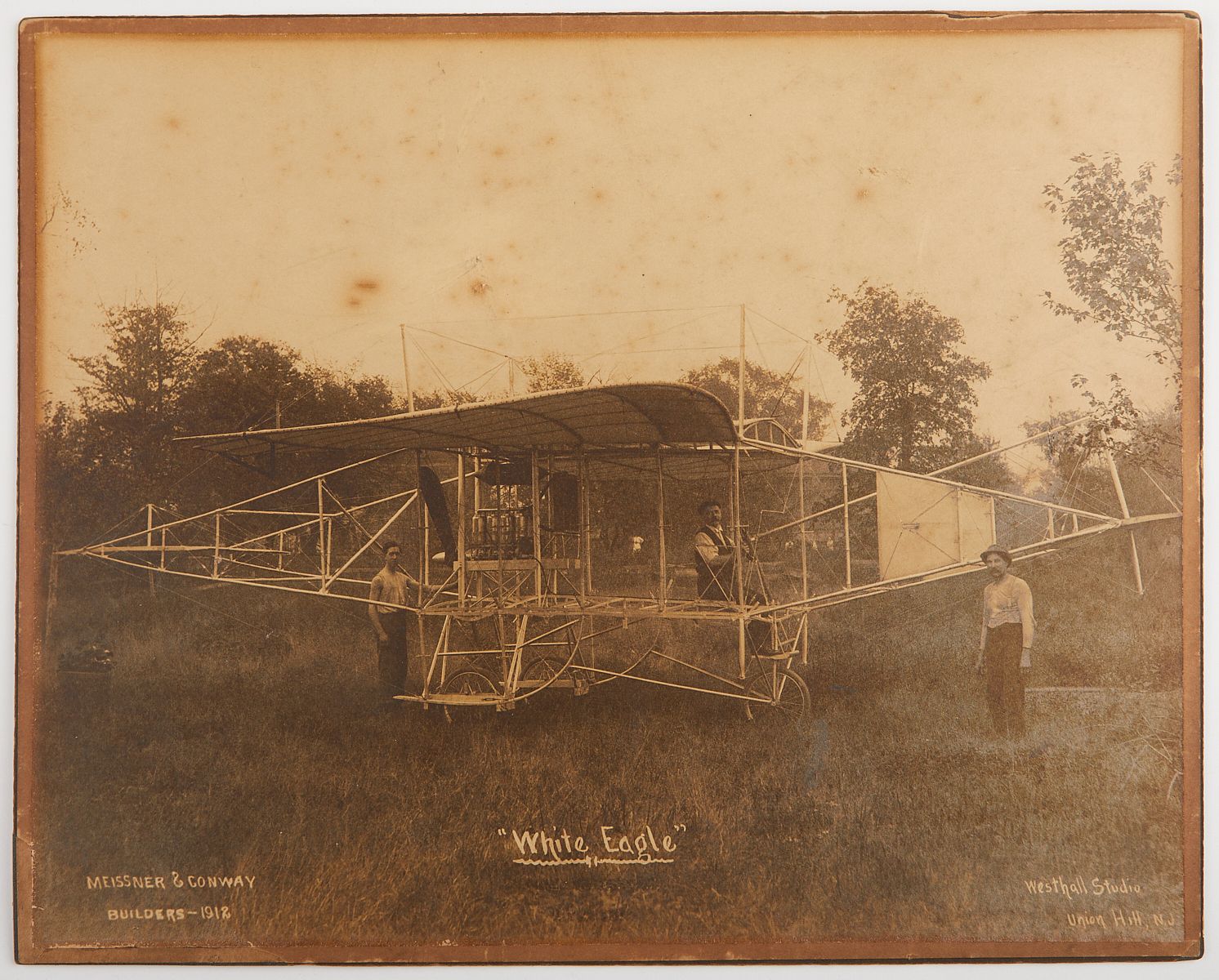 Meissner & Co. Builder White Eagle Goldtone Photo