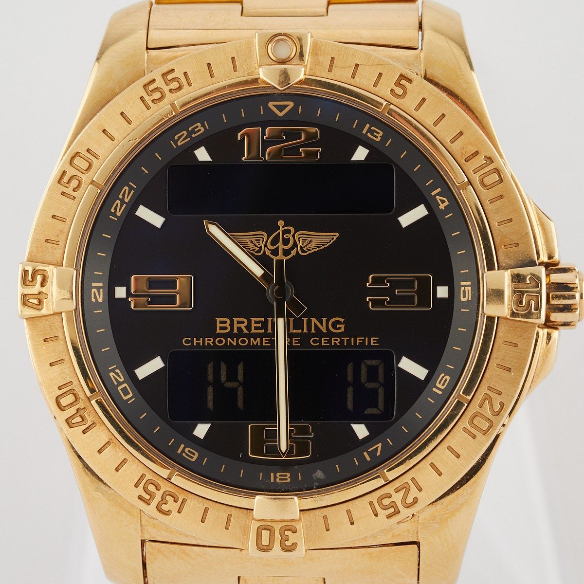 le_pho_banner 2 Limited Edition 18K Gold Breitling Aerospace Watch