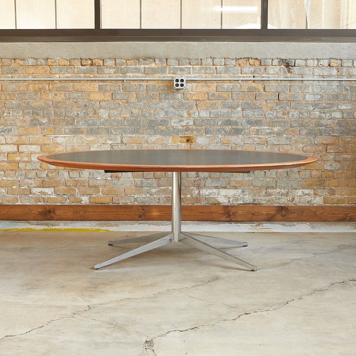 le_pho_banner 2 Florence Knoll MCM Oval Table Desk