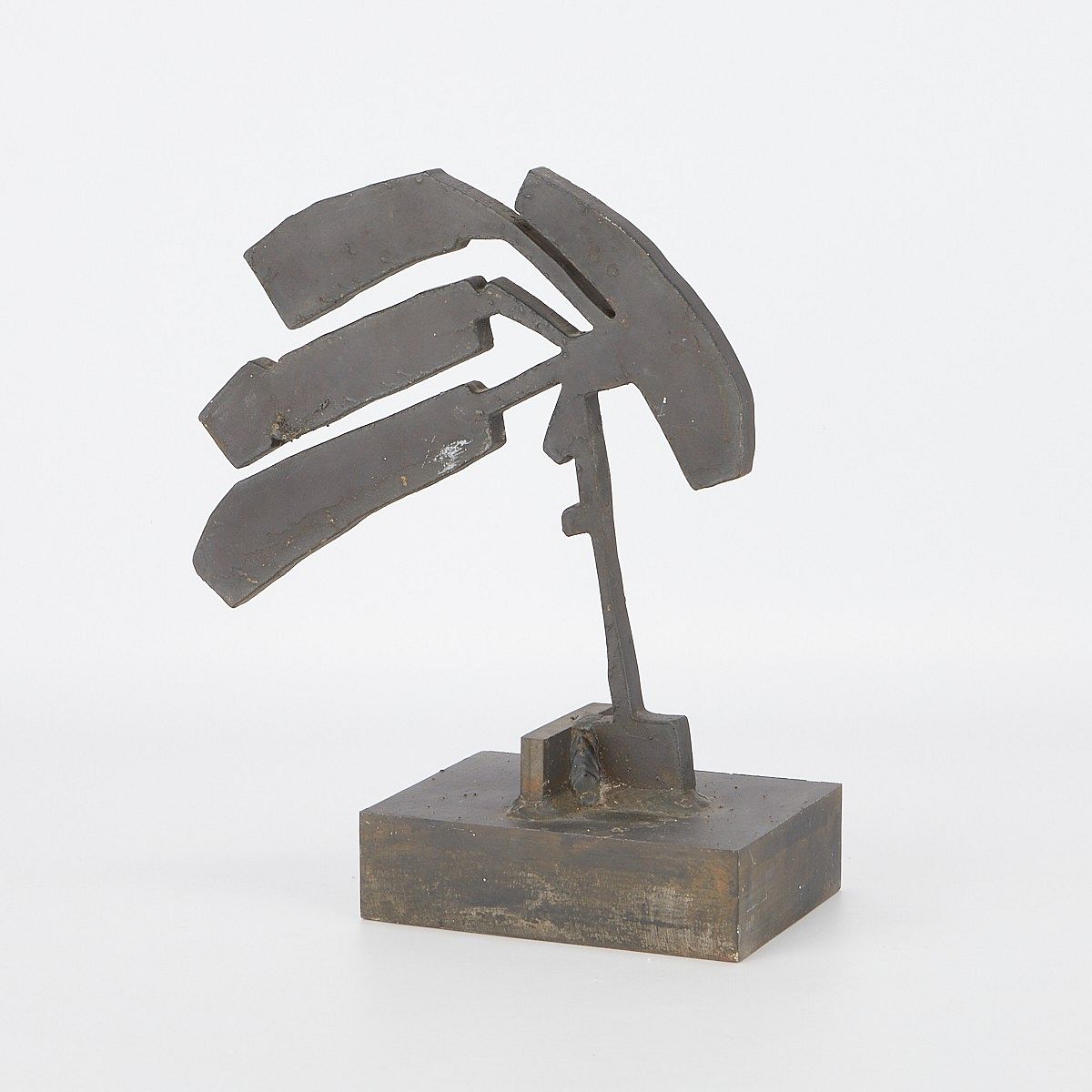 le_pho_banner 2 Ernest Trova Cor-Ten Steel Sculpture 1977