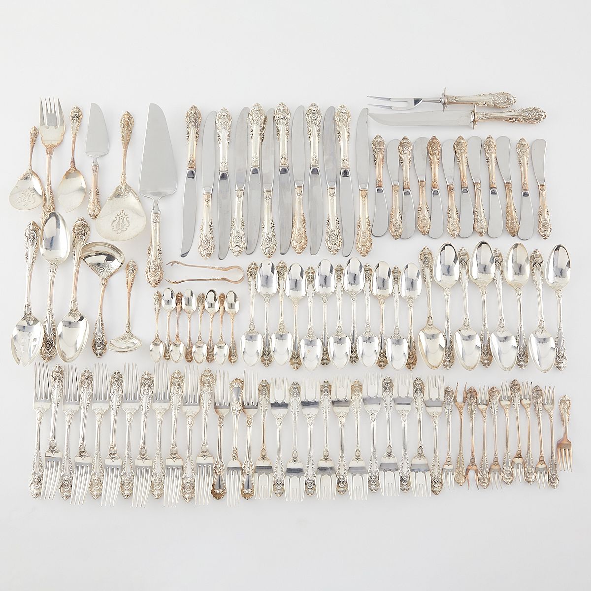 le_pho_banner 2 104 Pcs Wallace Sir Christopher Sterling Flatware