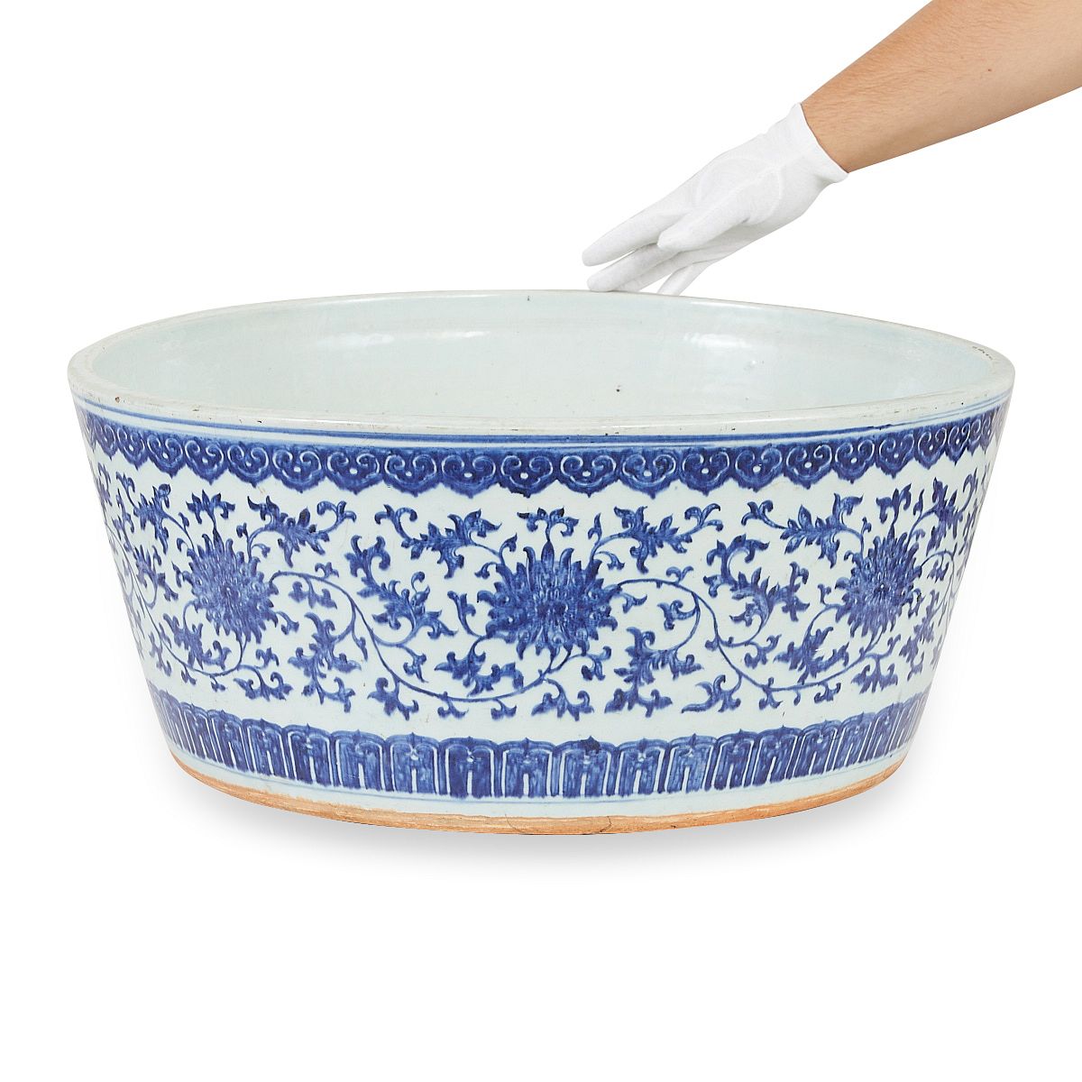 le_pho_banner 2 Large Chinese Ming Porcelain Basin