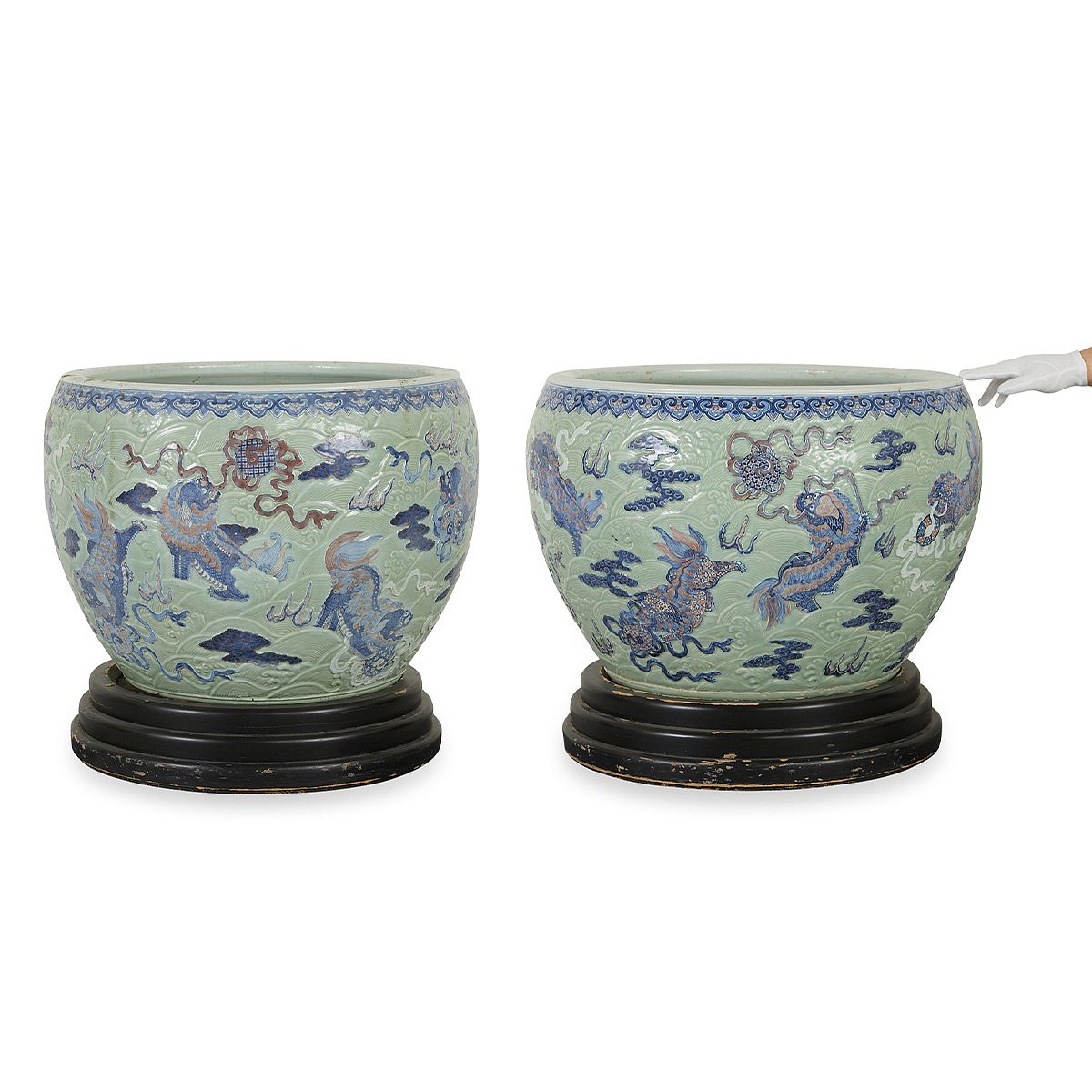 le_pho_banner 2 Two Massive 18th c. Chinese Porcelain Planters