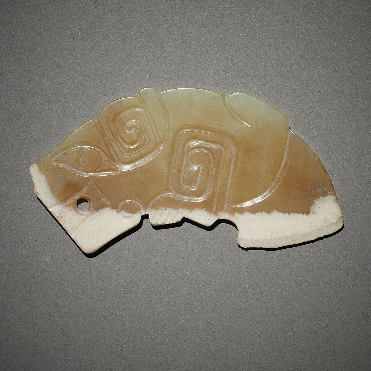 le_pho_banner 2 Archaic Chinese Carved Jade Beast Pendant