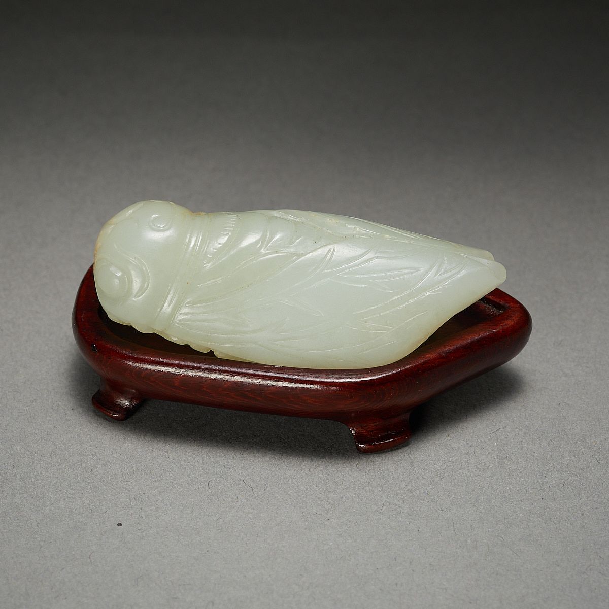 le_pho_banner 2 18th-19th c. Chinese Carved Pale Jade Cicada