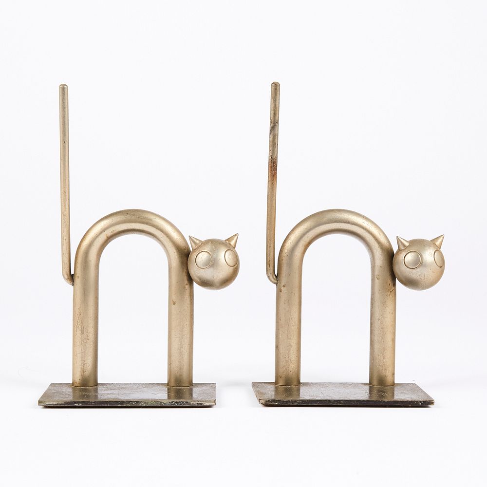 le_pho_banner 2 Walter von Nessen Art Deco Metal Chase Co. Cat Bookends