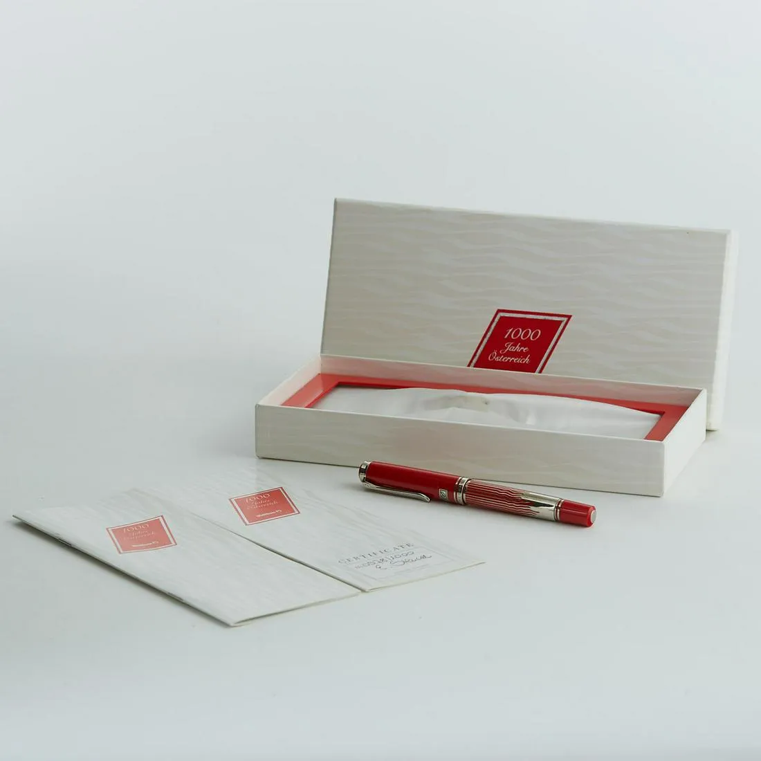 le_pho_banner 2 Pelikan 1000 Jahre Osterreich Limited Edition Fountain Pen