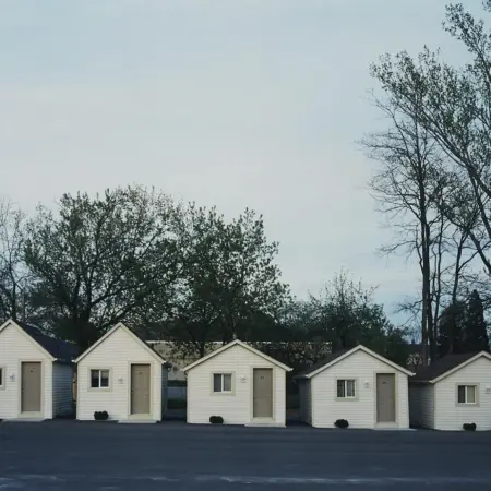 Alec Soth "Falls Manor" Photograph from "Niagara"