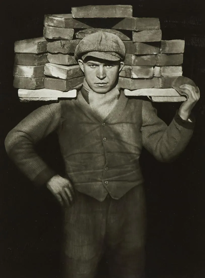 le_pho_banner 2 Auguste Sander "Bricklayer" Photograph